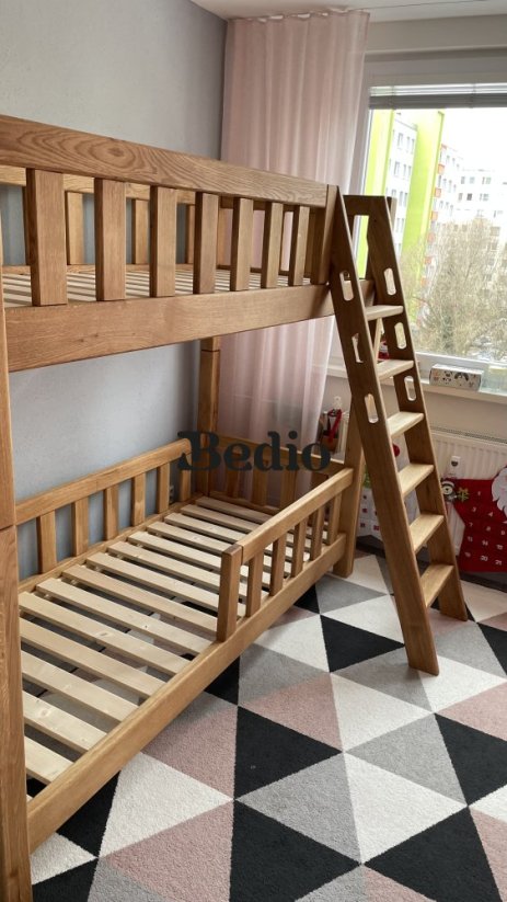 Posteľ Katarína s rebríkom