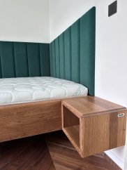 Posteľ Corner