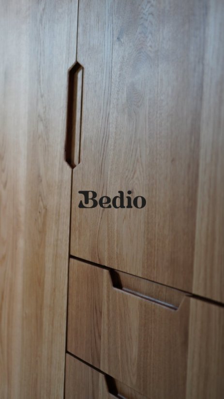 Dubová skriňa Simple