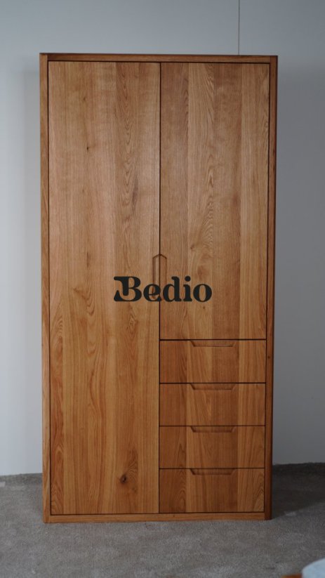 Dubová skriňa Simple